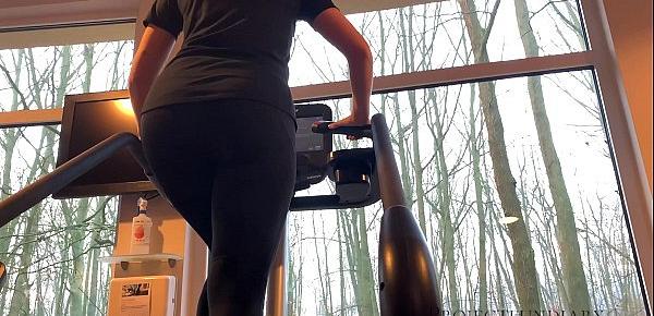  fit teen gets a deep fuck by the trainer - projectfundiary